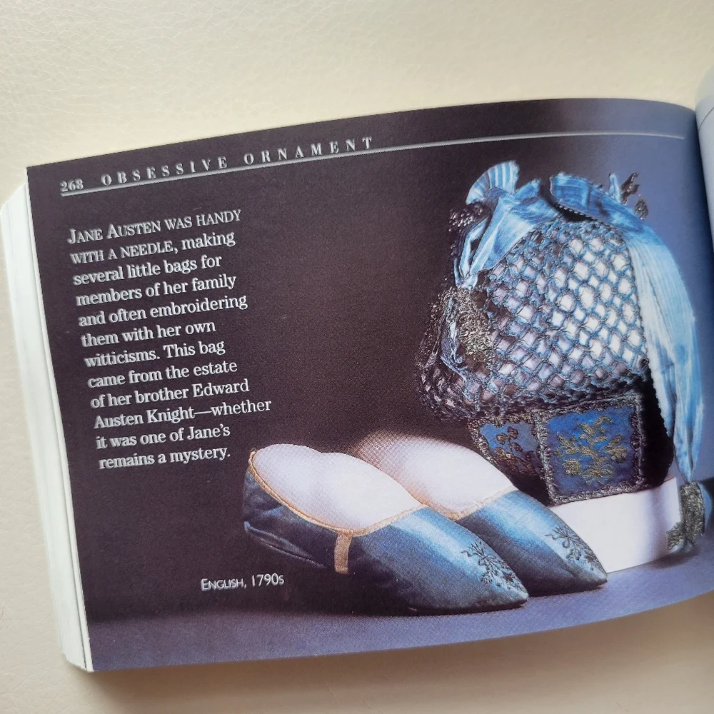Handbags: The Power of the Purse Anna Johnson ~ Softcover 2002 ~ Fashion
